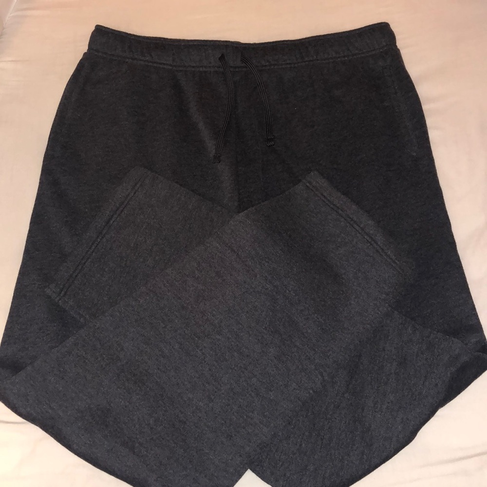 LONG COMFY DARK GRAY SWEATS